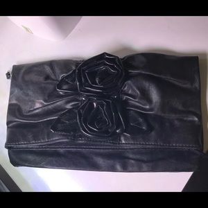 Black clutch